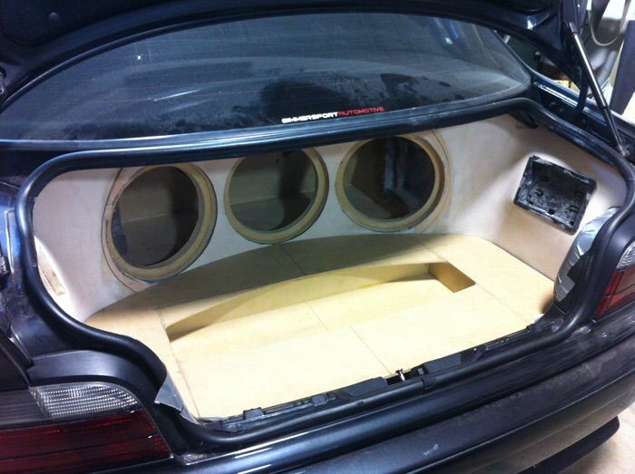 How to face subs in trunk Subwoofers / Enclosures Steve Meade Designs
